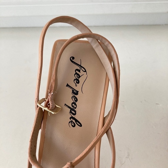 NWOT Free People Faye Strappy Taupe Leather Strappy Heels Sz 41 - Picture 4 of 8